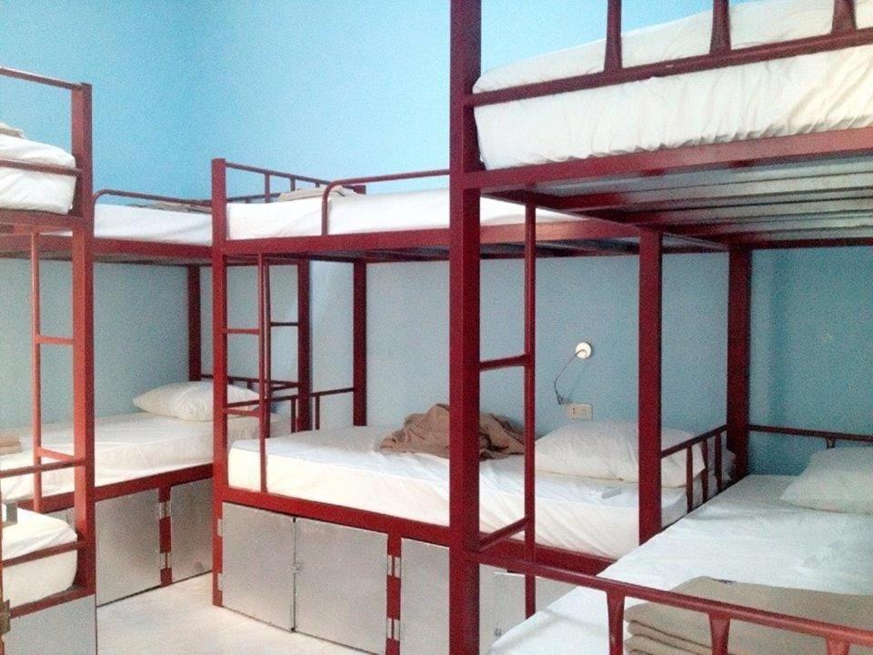 Lucky Backpacker Hostel В'єнтьян Екстер'єр фото
