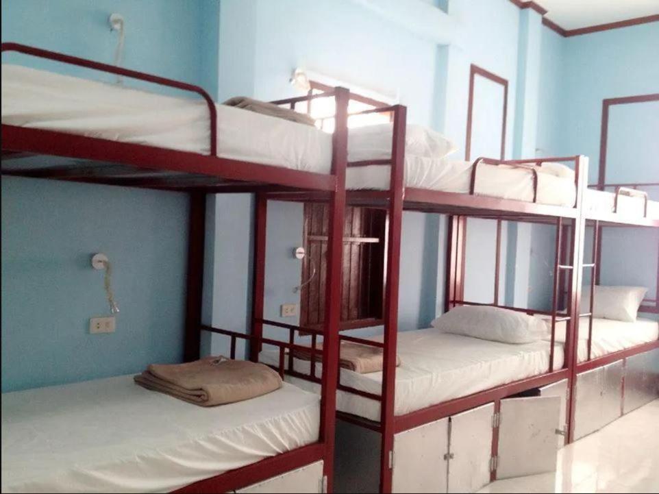 Lucky Backpacker Hostel В'єнтьян Екстер'єр фото