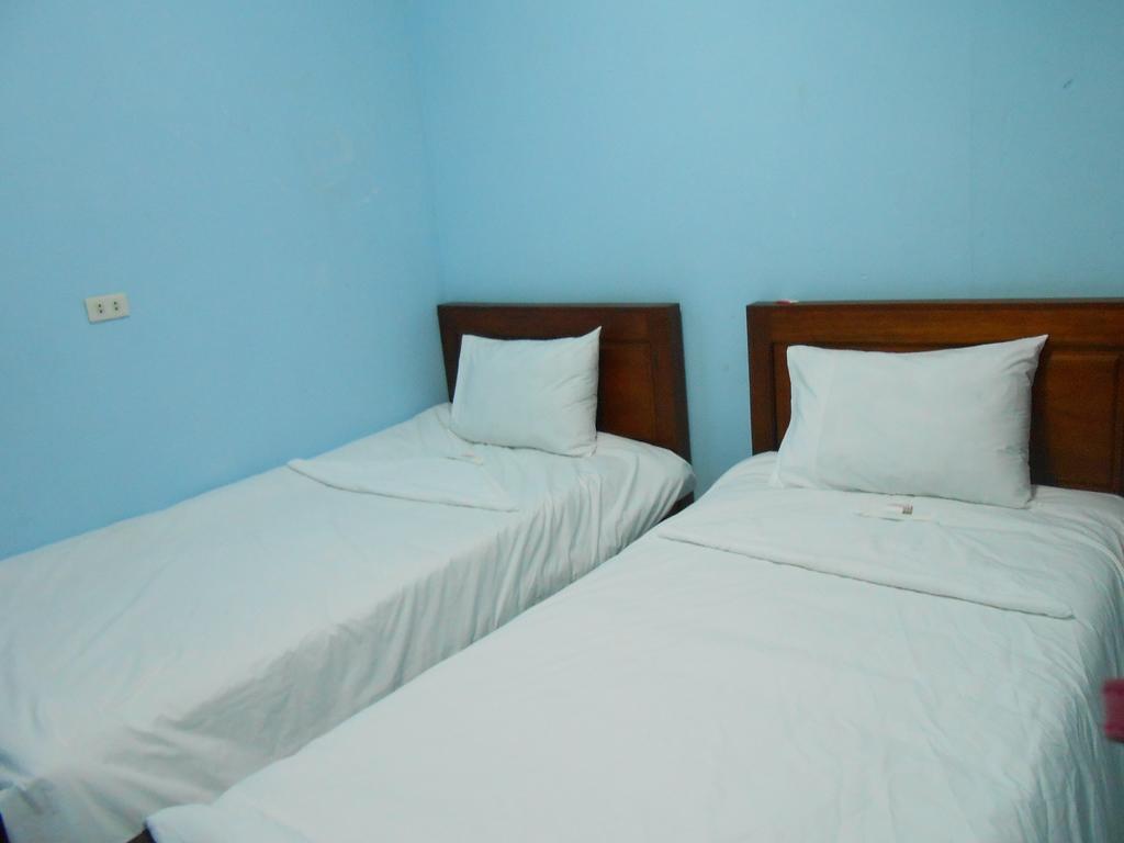 Lucky Backpacker Hostel В'єнтьян Екстер'єр фото