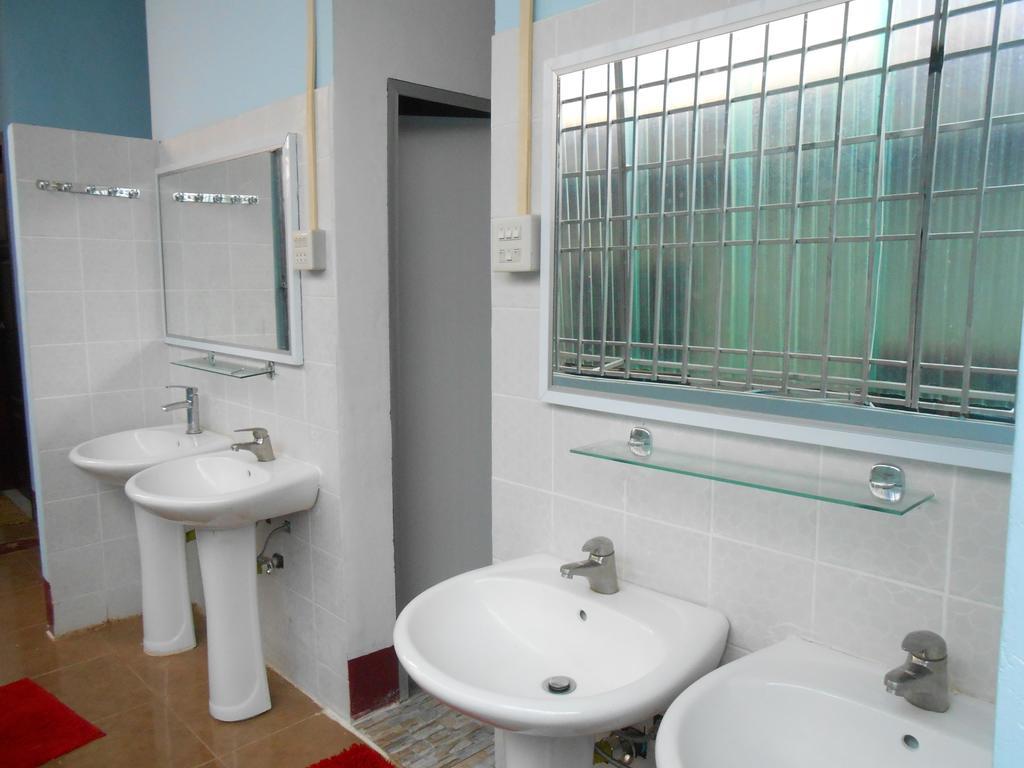 Lucky Backpacker Hostel В'єнтьян Екстер'єр фото
